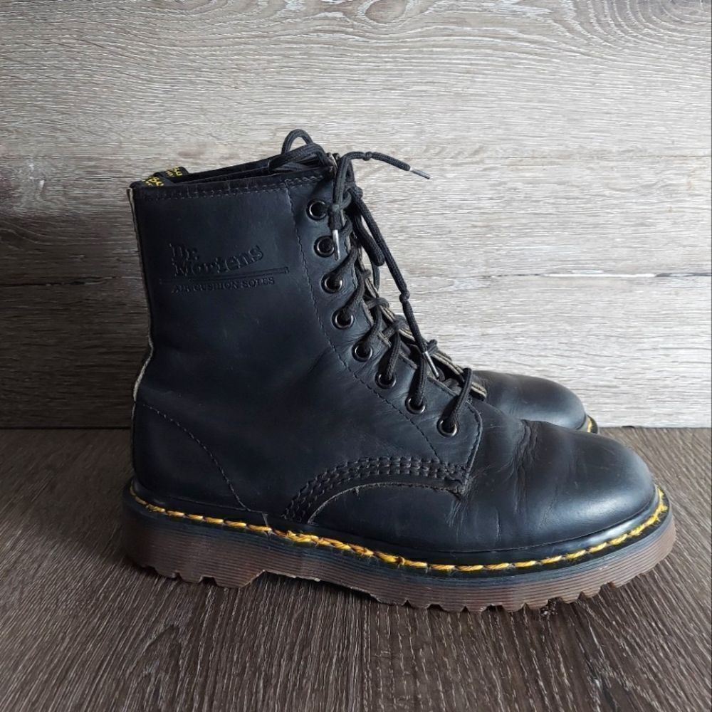 Dr. Martens Vintage 1460 Made in England Chunky Lace-up Leather Boot UK 4 US 6